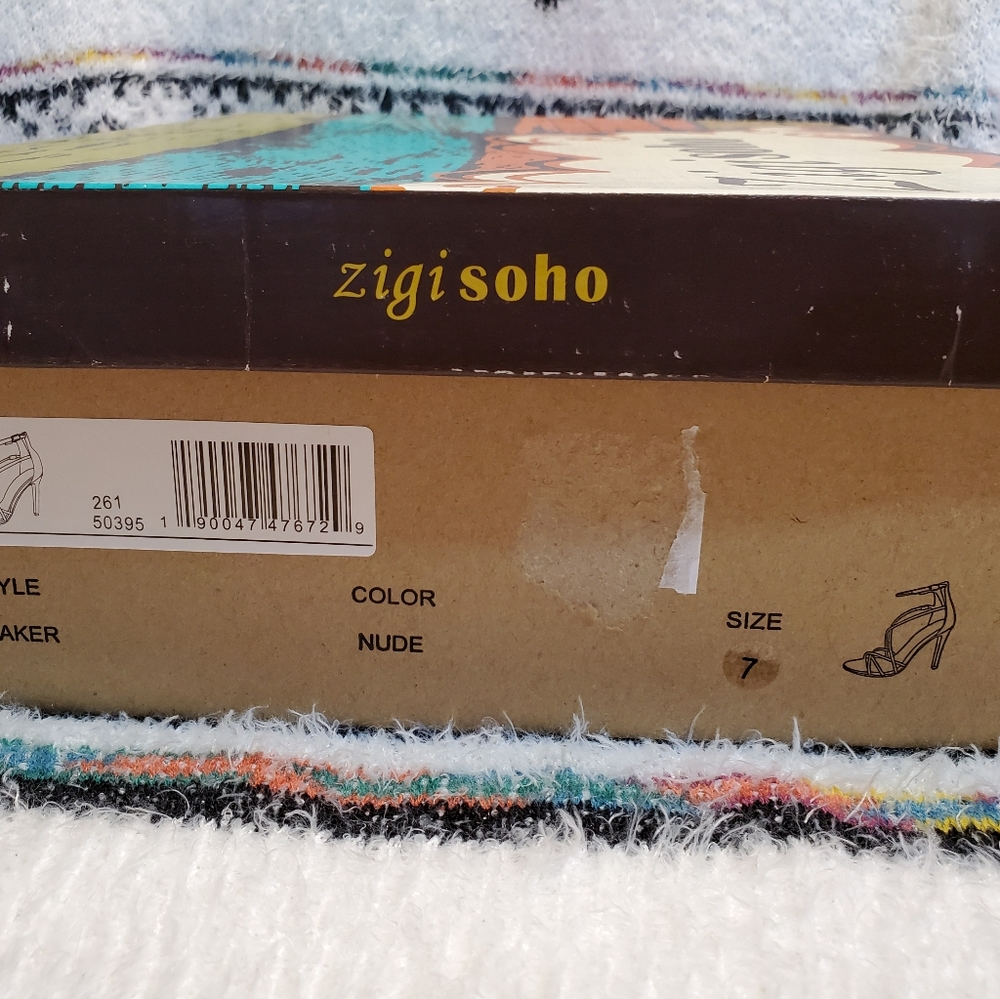 Women's shoes